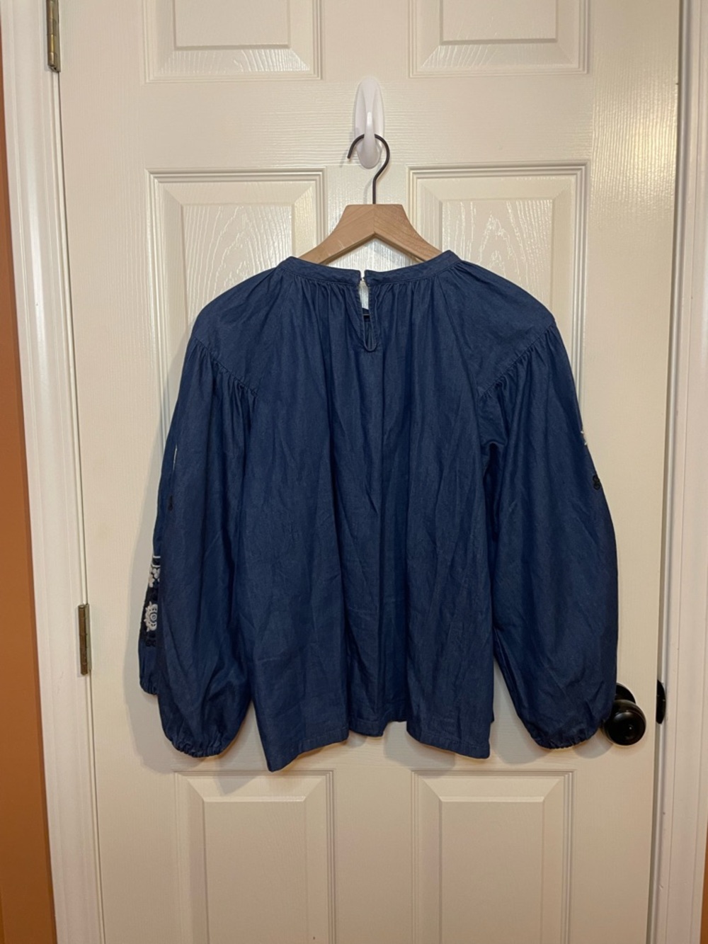 Ne Quittezpas by Anthropologie Genissat Peasant Top in Dark Denim Size Small - Picture 9 of 10